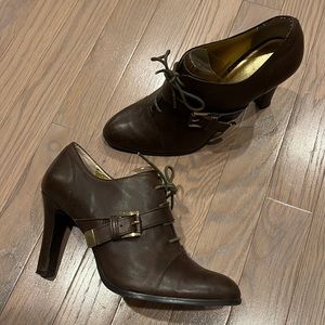 Banana Republic Brown Tied Booties